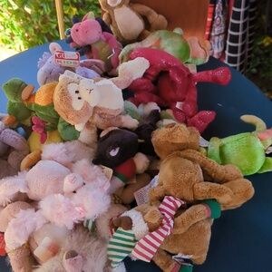 Stuff animals 8" magnetics.